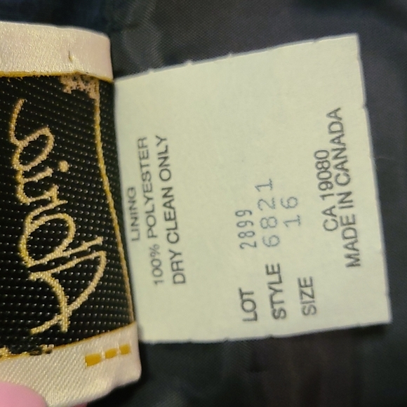 NWT Abria button down top - Picture 9 of 10